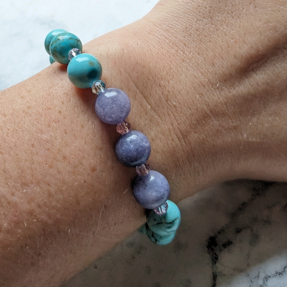 Turquoise Angelite Crystal gemstone 10mm bead stretch bracelet - Picture 6 of 6